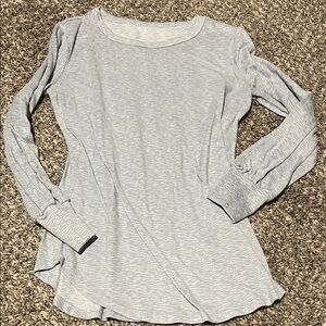 Maurices Light Gray Long Sleeve Women's Top